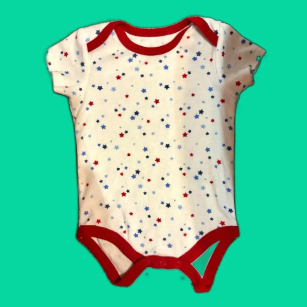 Chick Pea Patriotic-Themed Baby Bodysuit ~ Size 6-9 Months